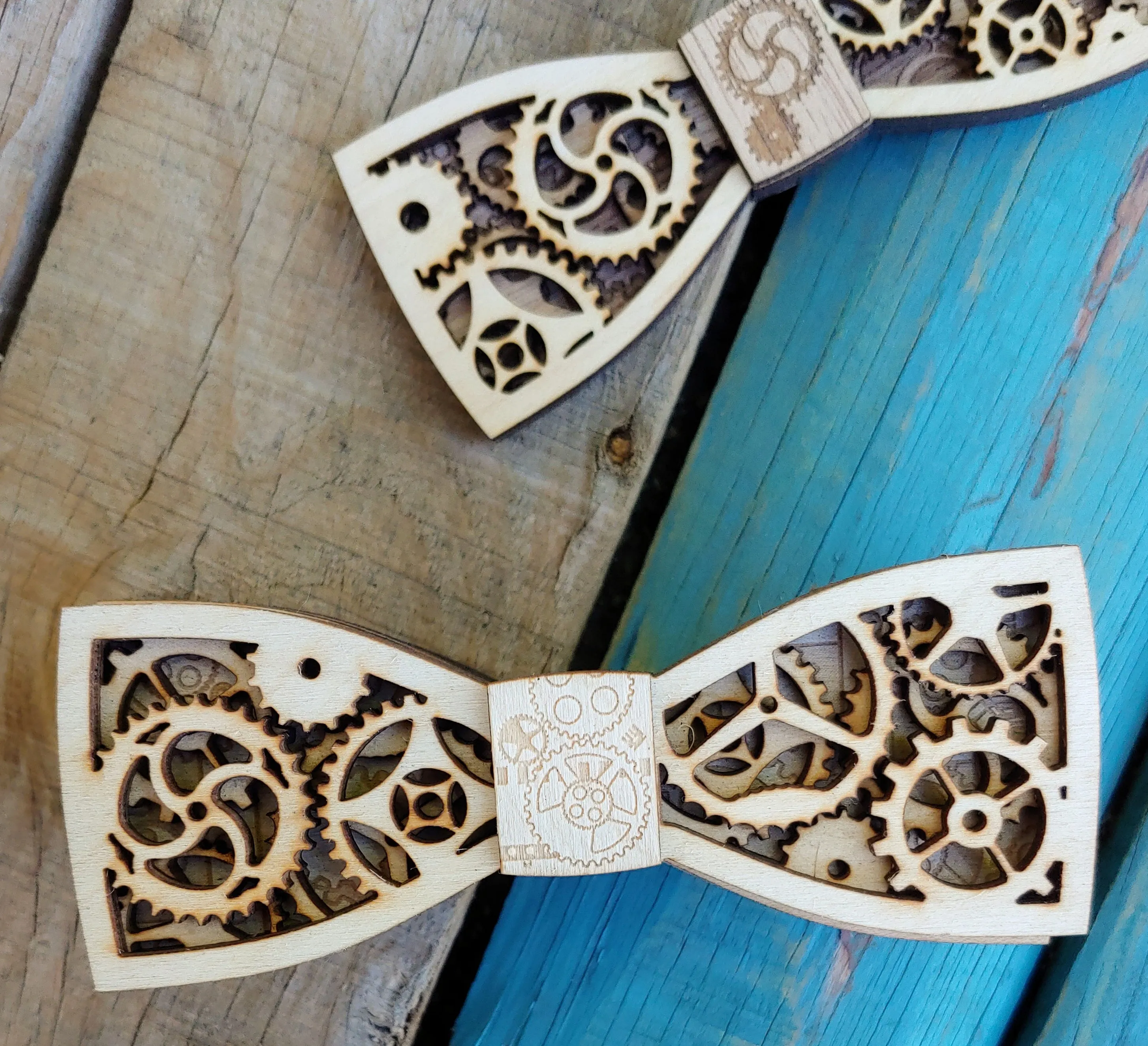 Jules Verne - Steampunk Bow Tie