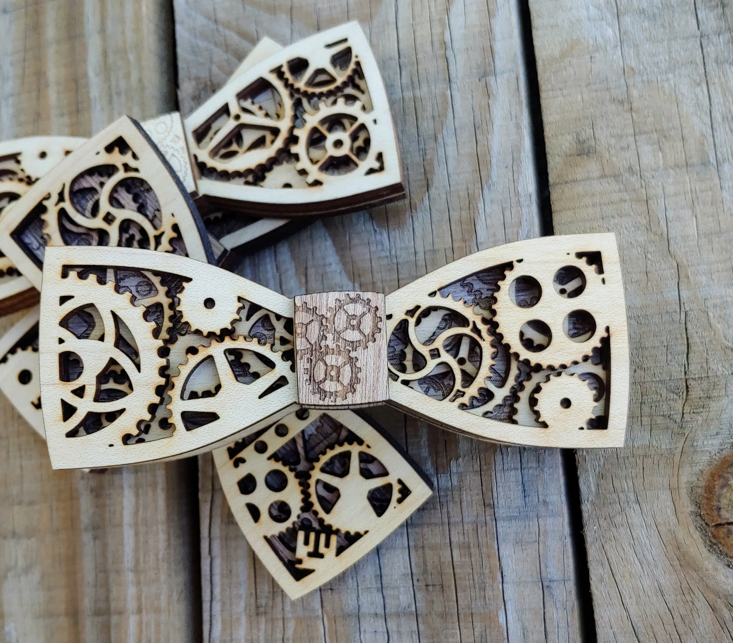Jules Verne - Steampunk Bow Tie