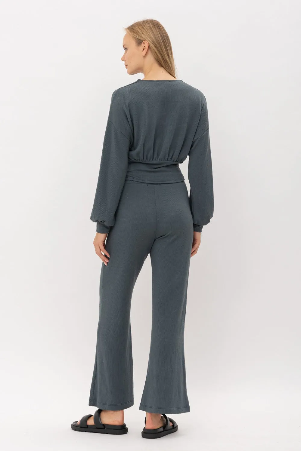 Ribbed Pleated semi crop LS top
