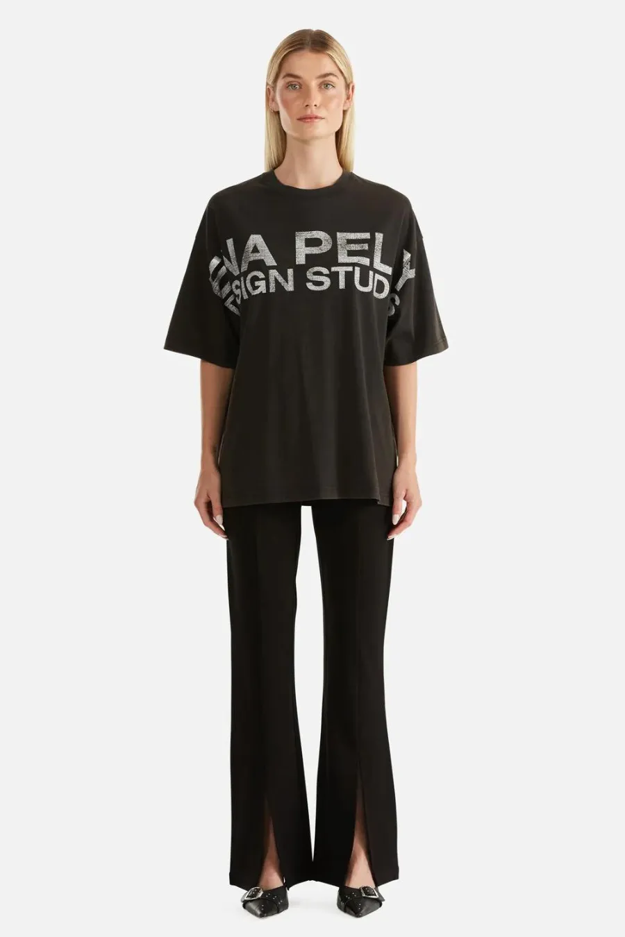 Supersize Logo Tee Vintage Black